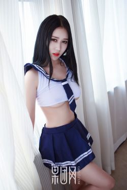 绑起来挠白丝袜女子脚心